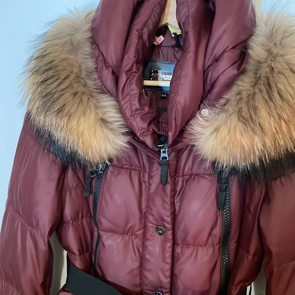 Sicily Italy belted parka excellent used condition dry cleaned - Picture 6 of 15